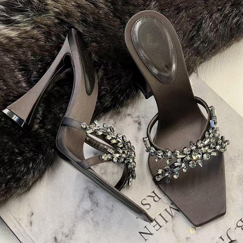 Fashion Crystal High Heels Slippers Women Elegant Dress Shoes Fashion Sexy Sandals 2025 Summer Beach Flip Flops Luxury New Mujer Slides