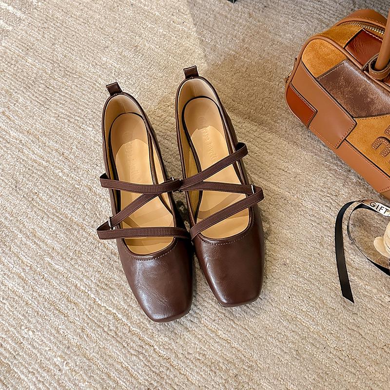 Cowhide version 2025 spring and autumn new temperament square head strap flat sole shoes French retro Mary Jane women's shoes