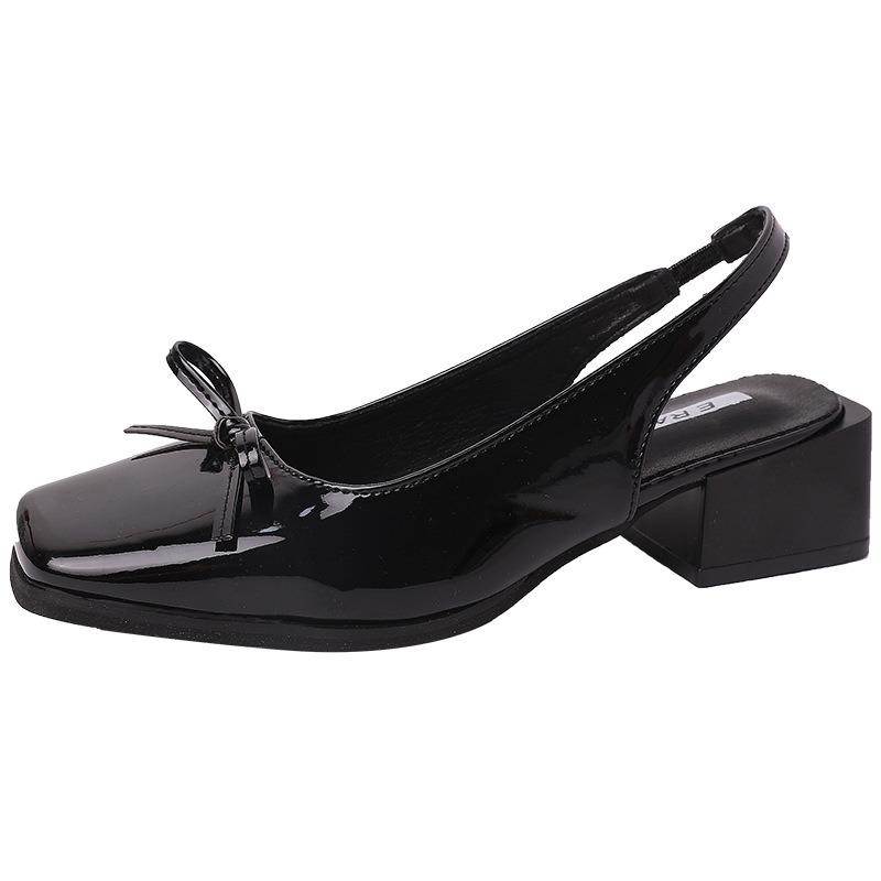 New Style of Women's Shoes with Thick Heels and Square Heads Flip-flops