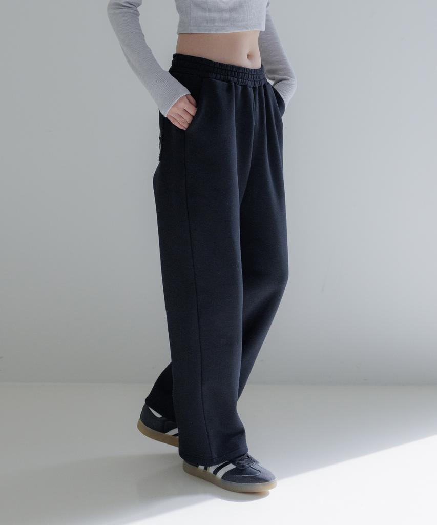 KITTY POTTERY Essentials Semi-Wide Sweatpants Black