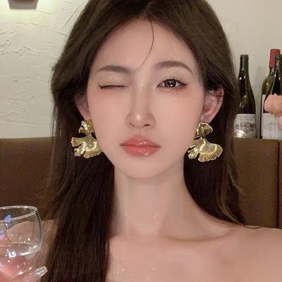 Ginkgo Biloba High-end Personalized Earrings New Trendy Niche Design Temperament Metal Stud Earrings Jewelry Earrings