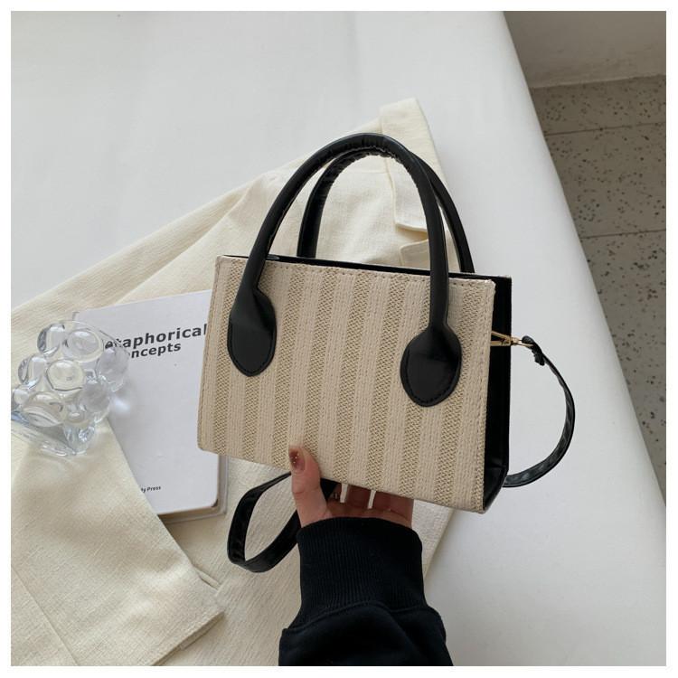 Woven Bag Women s Bag 2023 Spring Summer New Trendy Fashion Casual Shoulder Bag Stylish Handheld Small Square Bag чёрный