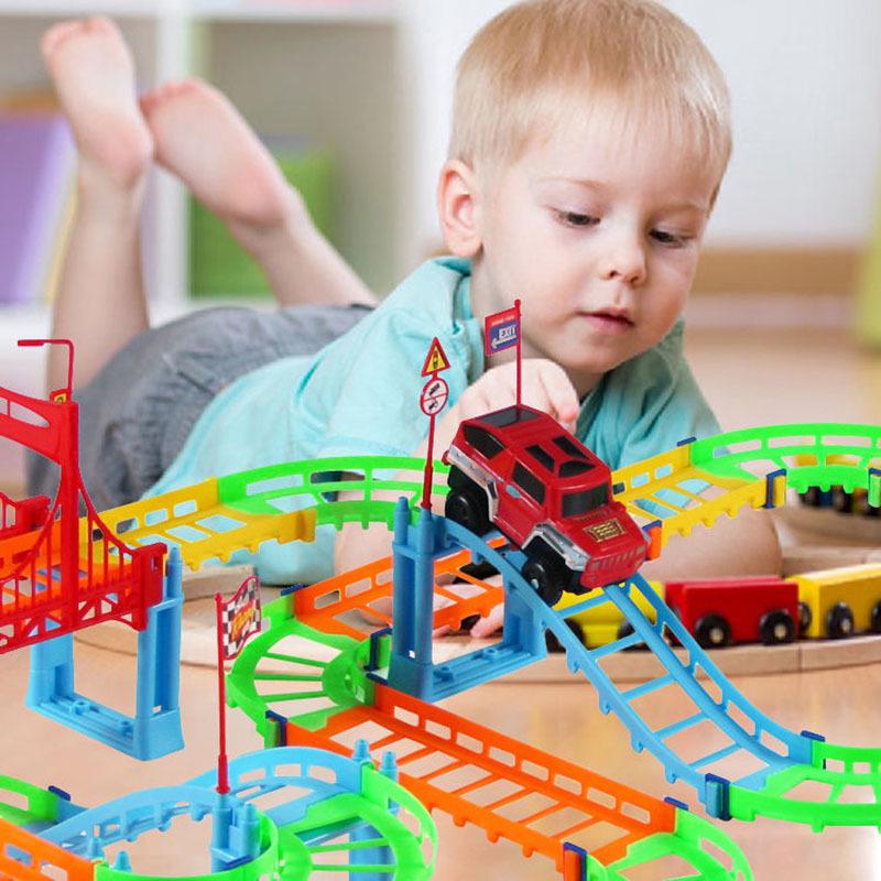 Detská vzdelávacia elektrická dráha s kockami