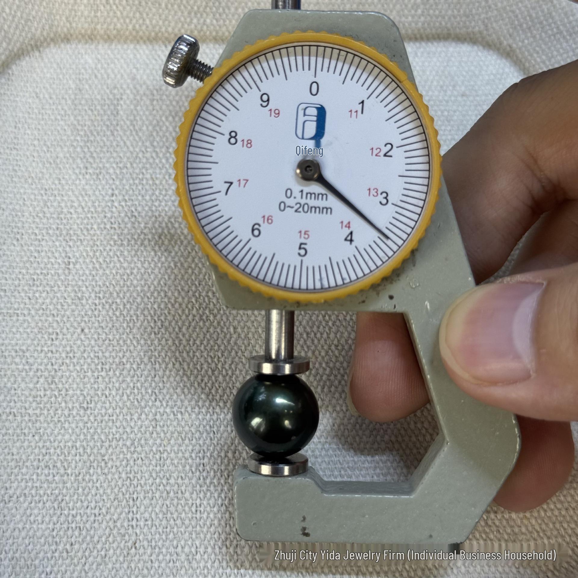 

Optimized Tahitian Freshwater Edison Loose Beads, 13-18mm, Round & Slightly Flawed, Strong Luster, DIY. Drilled, please specify