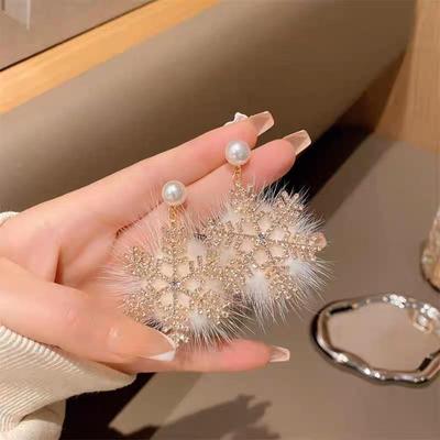 "2024 Kerst Diamant Parel Sneeuwvlok Oorbellen - Elegante Franse Luxe Zilveren Naald"