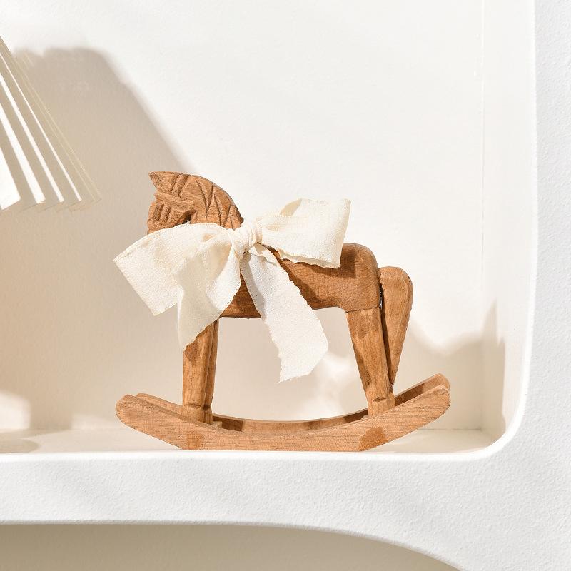 

Creative Hand Carved Wooden Horse Series Retro Style Rocking Horse Desktop Decoration Ornament for Friends Commemorative Gift