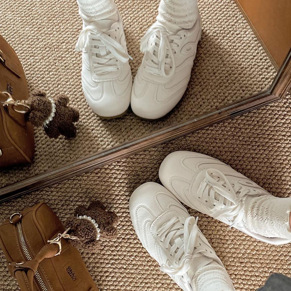 White explosion, retro thick-soled inner height-increasing little white shoes, women's 2025 new autumn soft-soled Forrest Gump training shoes