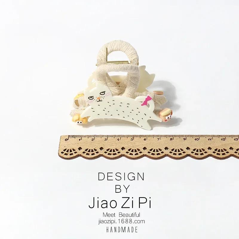 Sevimli Yavru Kedi & Köpekbalığı Saç Tokası: Basit Şekillendirme için Küçük, Çok Yönlü Tasarım