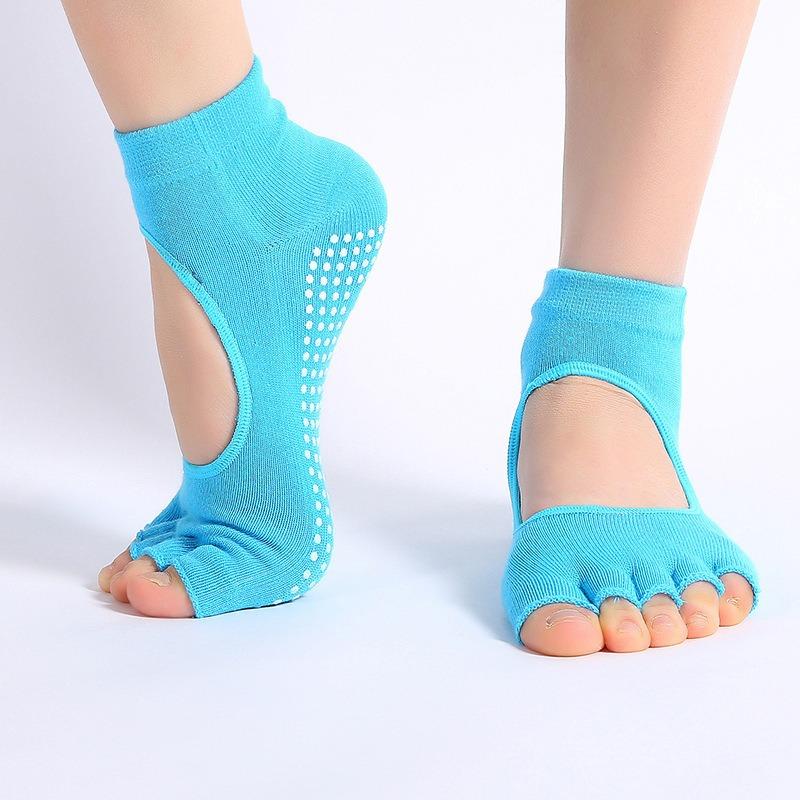 Spring and Summer Separates Refer To Women's Open-toe and Back-revealing Yoga Socks, Sports Socks, Anti-slip Pilates Socks, and Five-fingered Socks.