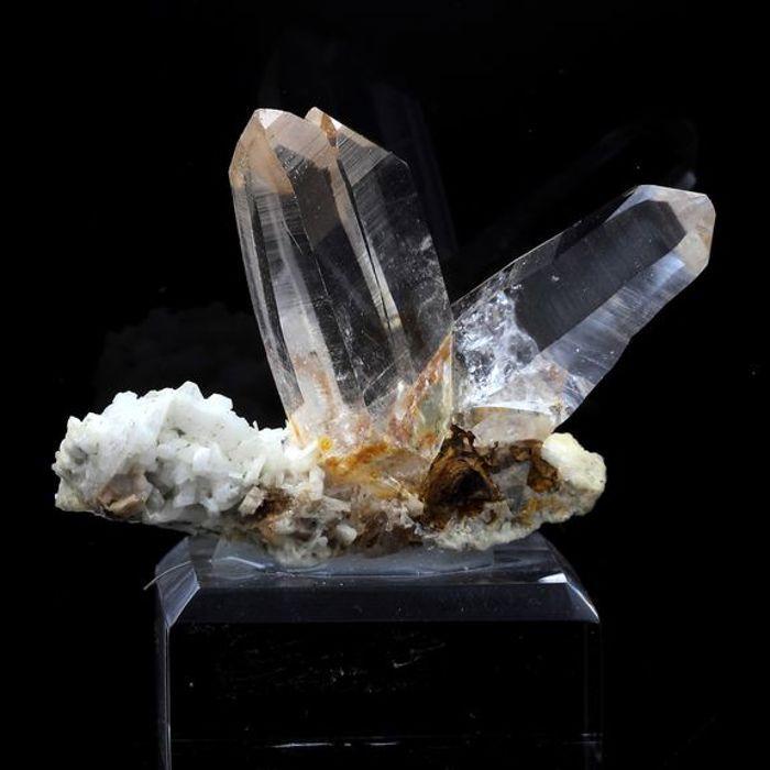 Pierres et Minéraux. Quartz + Albite. 304.0 ct. Oisans, Isère, France.