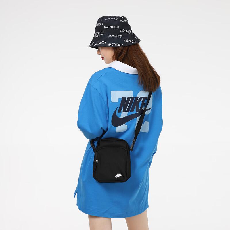 Наплечная сумка Nike Everyday M