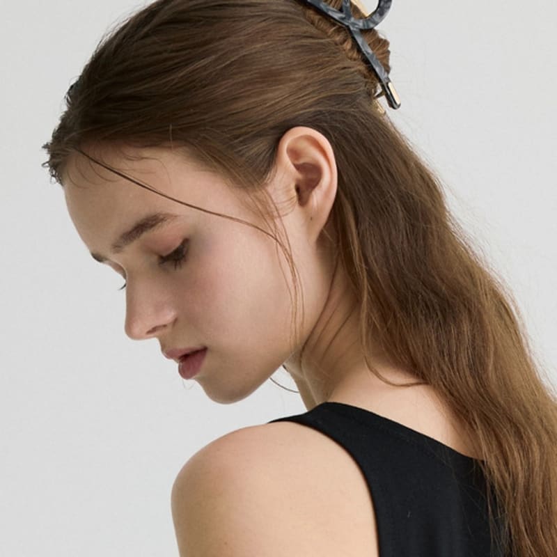 

LILYKORI Marble Classic Twist Hair Claw Dark Grey