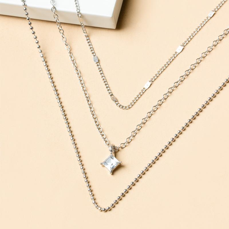 Square diamond necklace niche jewelry multi-layer metal chain pendant female collarbone chain wind