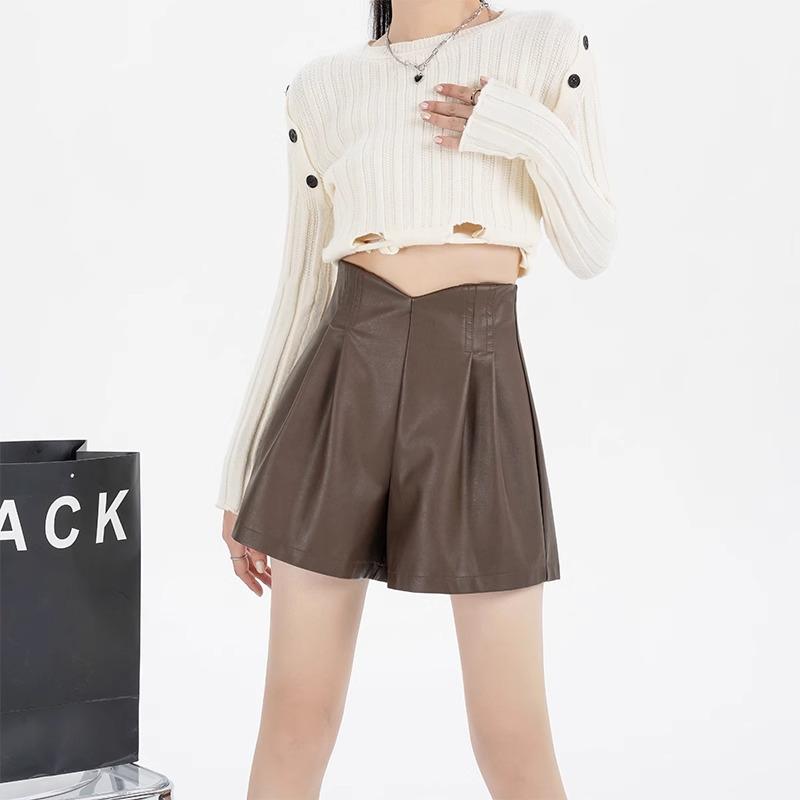 2024 Autumn/Winter Women's High Waist V-Shape PU Leather A-Line Shorts - Korean Style Casual Slimming Wide-Leg Booty Shorts