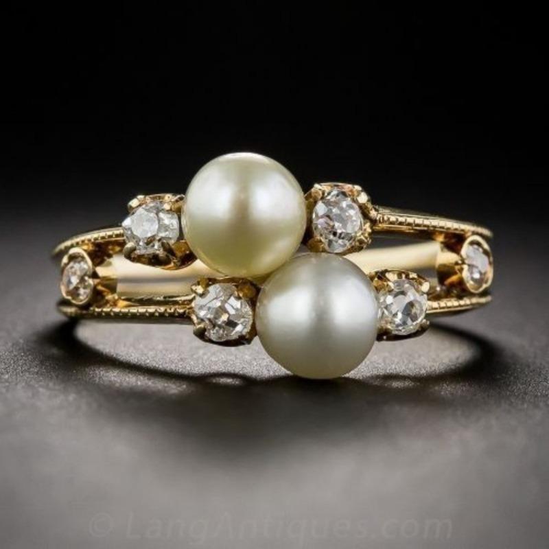 Dazzling Gold Color Inlaid with White Stone Imitation Pearl Rings  Round Party Engagement Wedding Rings for Women Jewelry