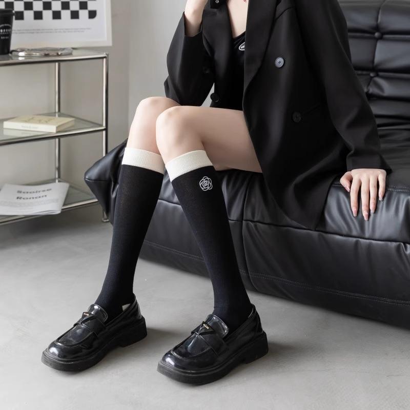 JK Fashion Black White Contrast Embroidered Knee-High Socks Trendy Paneled Slimming Japanese School Style Kawaii Socks for Women