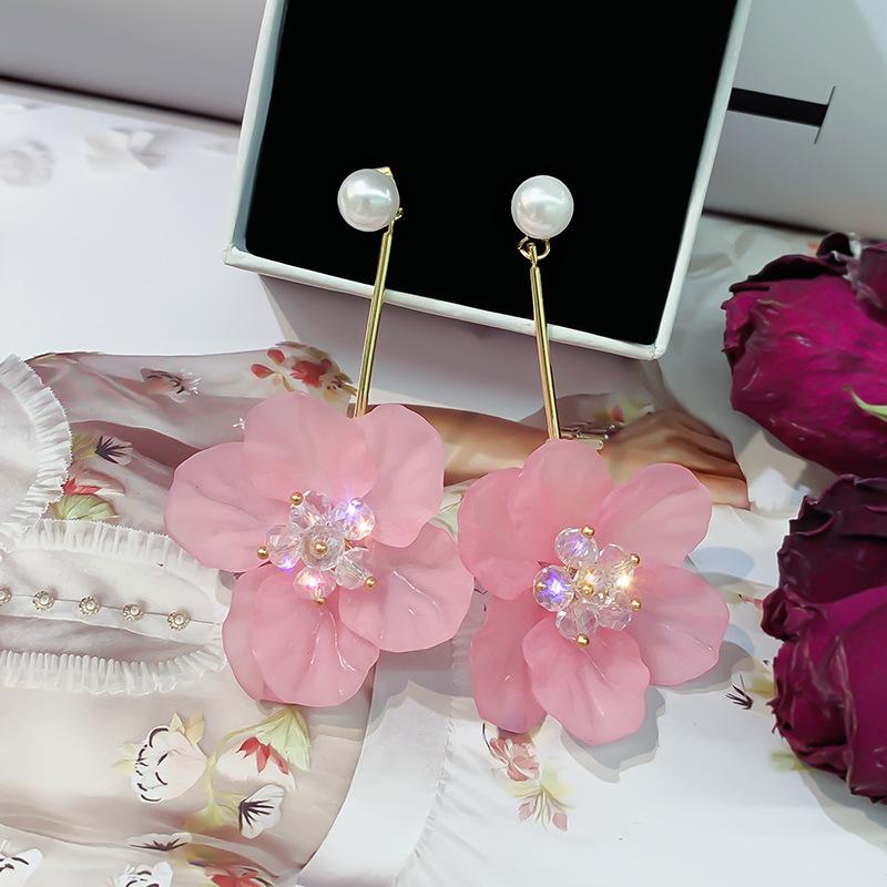 

Silver needle flower pearl fringed earrings fashionable personalized design stud earrings niche elegant high-end earrings