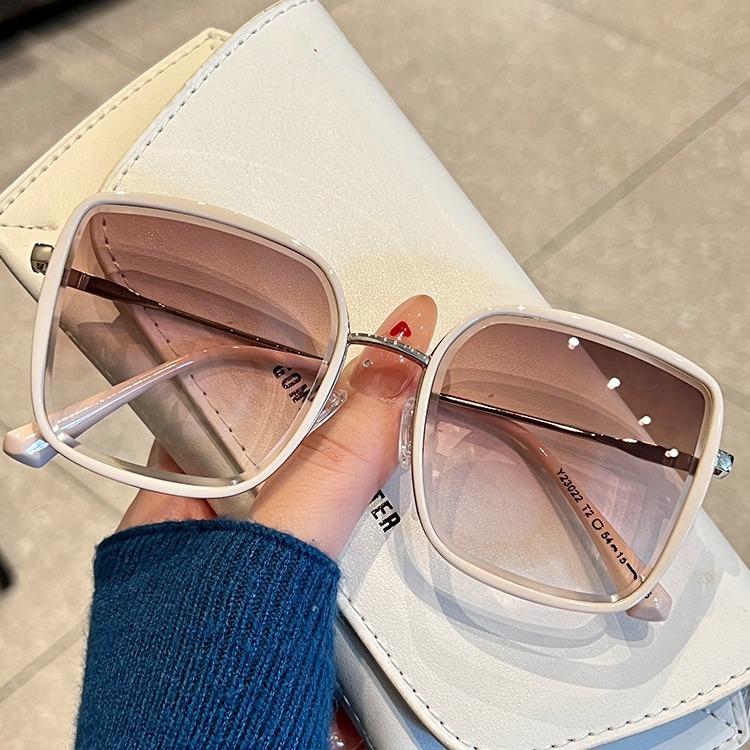Ochelari de soare albi pentru femei, ochelari de soare de vară cu protecție solară, cu simț avansat al schimbării treptate a culorii, ochelari de soare cu protecție UV pentru conducere
