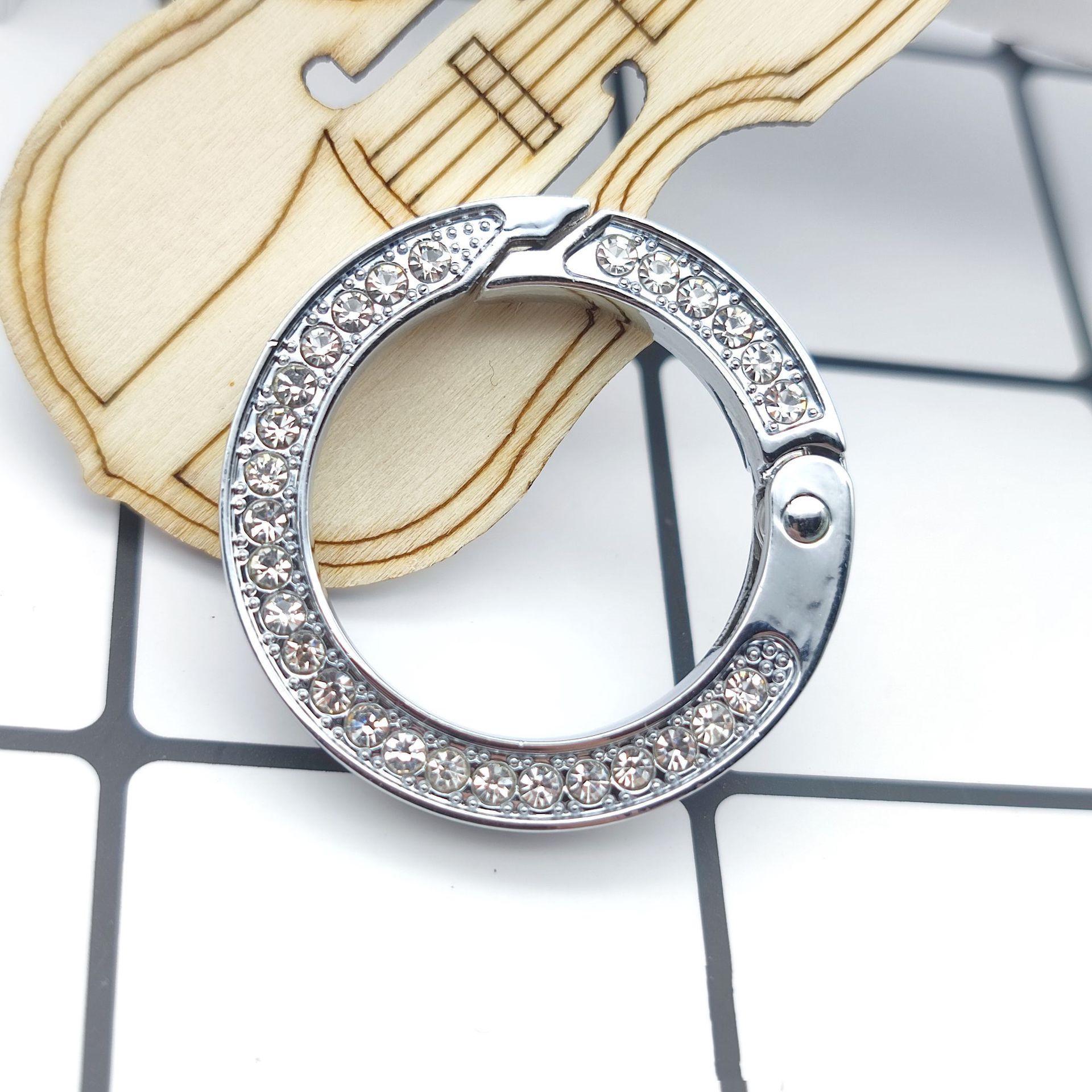 Customized Rhinestone Metal Keychain - Stylish Diamond Car Ring for Men and Women