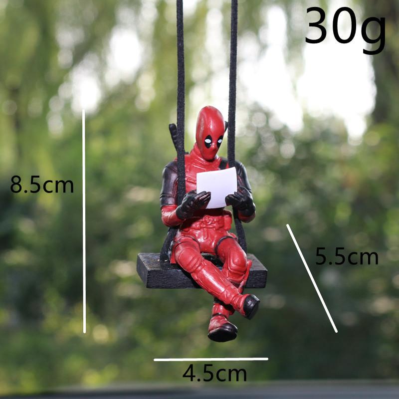 Marvel Дэдпул Подвеска на зеркало заднего вида автомобиля Читающий Дэдпул Подвеска в машину Мини-модель Игрушка Фигурка Действия Новая Рождественский Подарок Игрушка