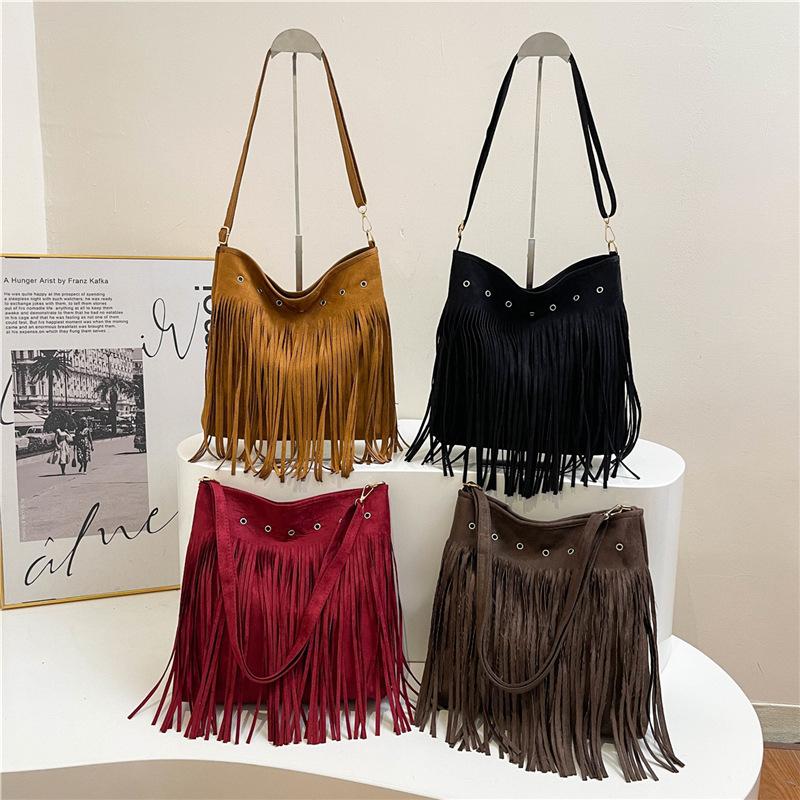 Yogodlns Boho Style Tassel Crossbody Bag Soft Frosted Tassel Straddle Bag Women Vintage Suede Shoulder Bag Casual Messenger Bag
