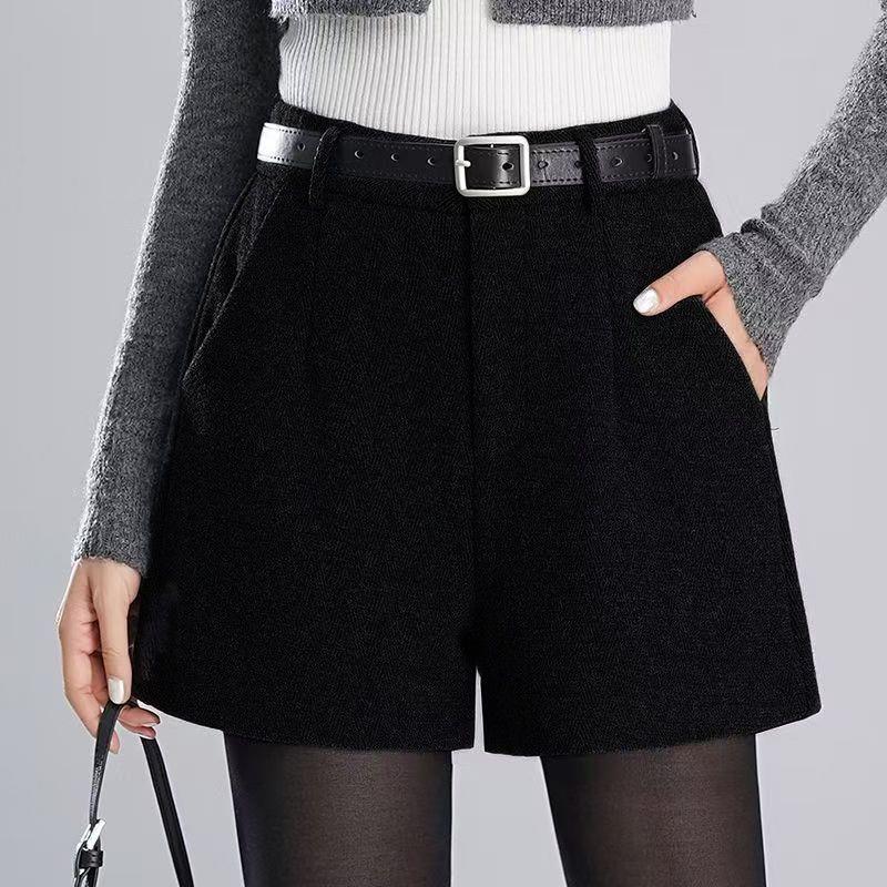 Women's High-Waisted Woolen Shorts: Autumn/Winter 2025 New Style, Slimming, Loose, Casual Wide-Leg A-Line Bootcut.