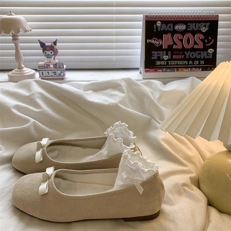 Flat-bottomed Gentle Evening Shoes French Small Red Single Shoes Women's Shoes Autumn Soft-soled Silver Ballet Shoes