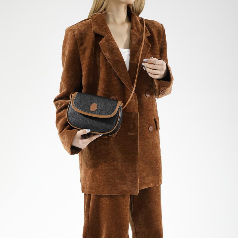 Trendy Brown Single Shoulder Bag Unique Small Square Design Chic Everyday Purse