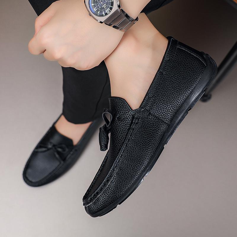 Spring Autumn Leather Lazy Loafers men Round Toe Soft Sole Flat Shoes Lightweight Walking Shoes Versatile Casual Shoes
