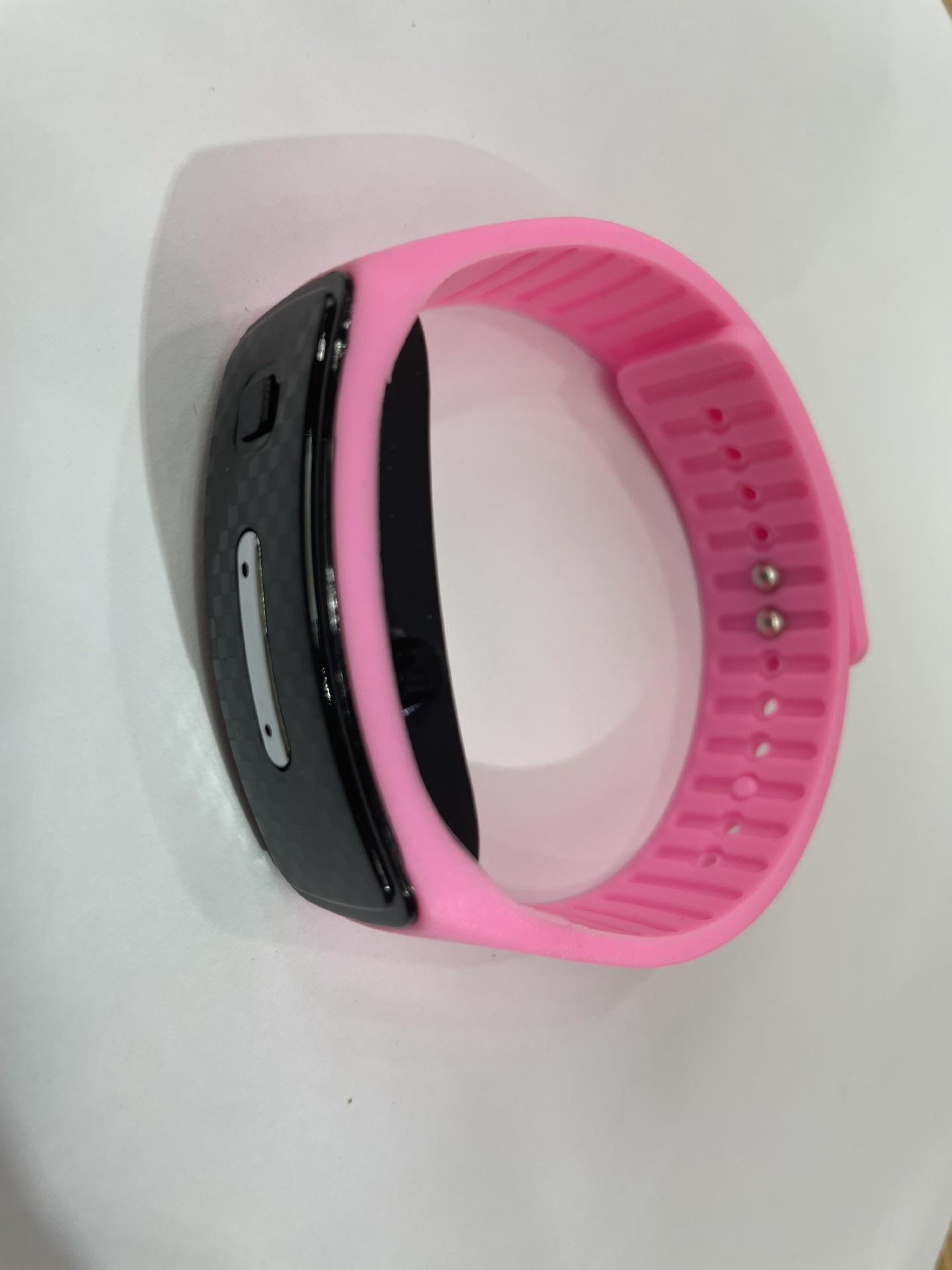 

Ультразвуковой браслет-часы от комаров для детей и взрослых для улицы розовый