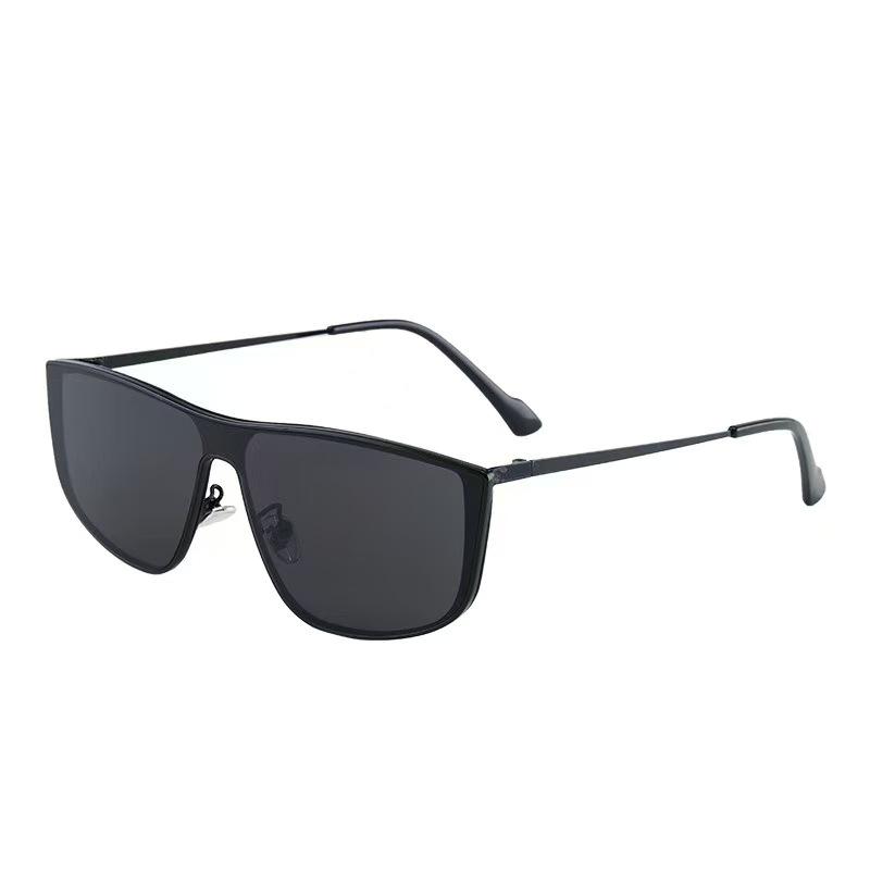 Fashion Style Sunglasses for Women Punk Y2K Fashionable UV Shielding Women's Sun Glasses Travel Use Hiking Men Sunglasses