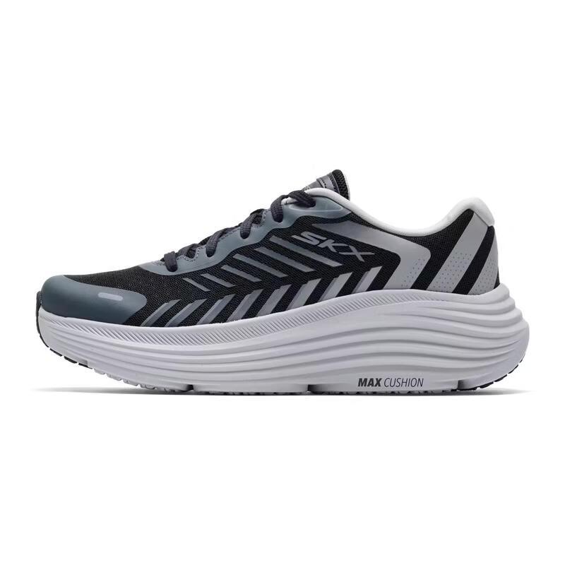 Skechers Men s Breathable Soft-Sole Running Shoes US 7 черно-серый