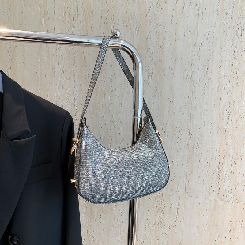 

2025 spring and summer new women s popular Korean version shoulder bag women s versatile ins underarm bag casual bag tide this year серый