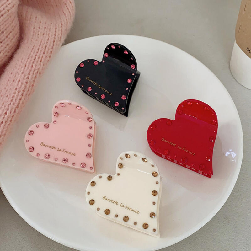 Luzia French Pin Heart Half-Piece Hair Clip