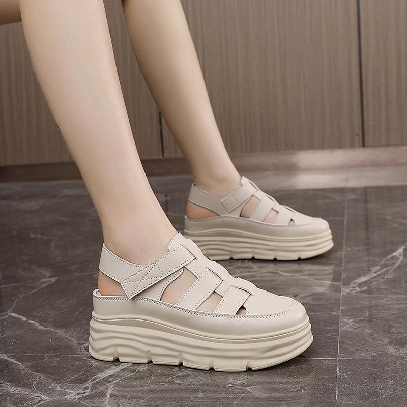 Fashion Women's Summer 2025 New Style Hollowed-out Thick-soled Fashionable Sandals