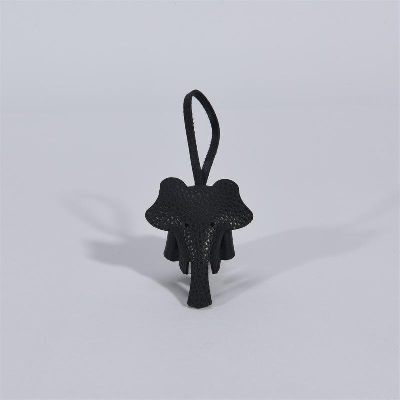 Cute Elephant Keychain Women'S Exquisite Bag Pendant Creative Pu Leather Car Keyring Hand Rope Bag Charm Jewelry Accessory Gifts