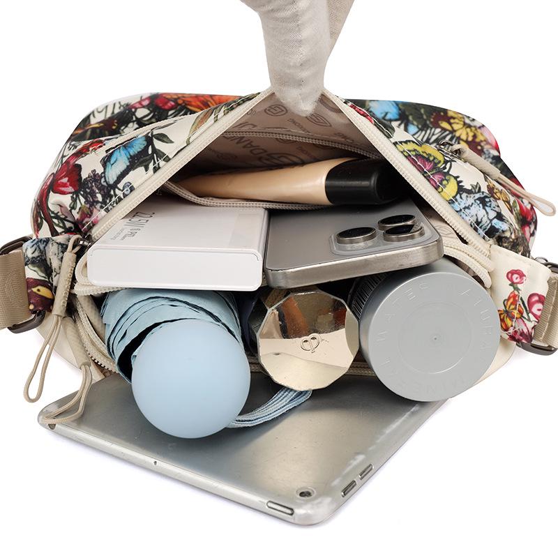 2025 Women's Large Capacity Multi-Compartment National Tide Print Fashion Crossbody Bag for Travel