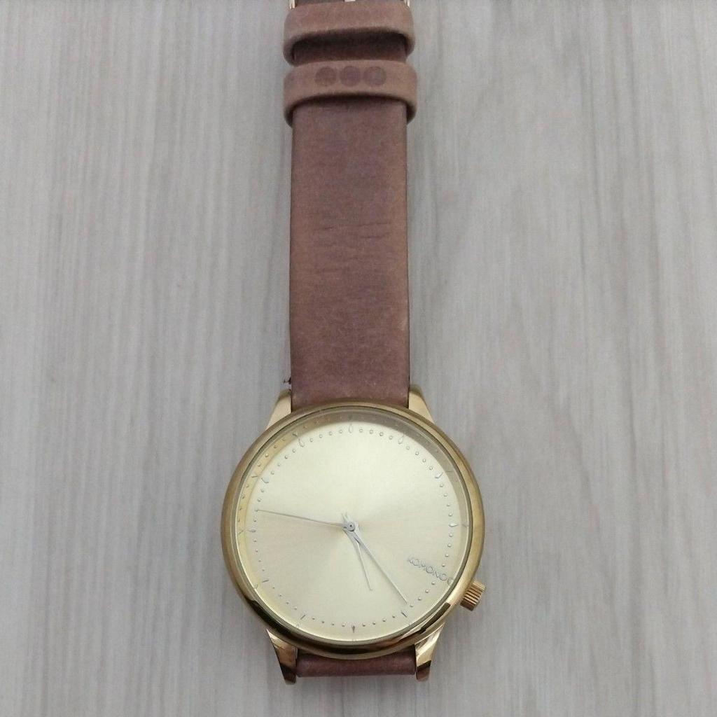 Used KOMONO. ESTELLE watch quartz