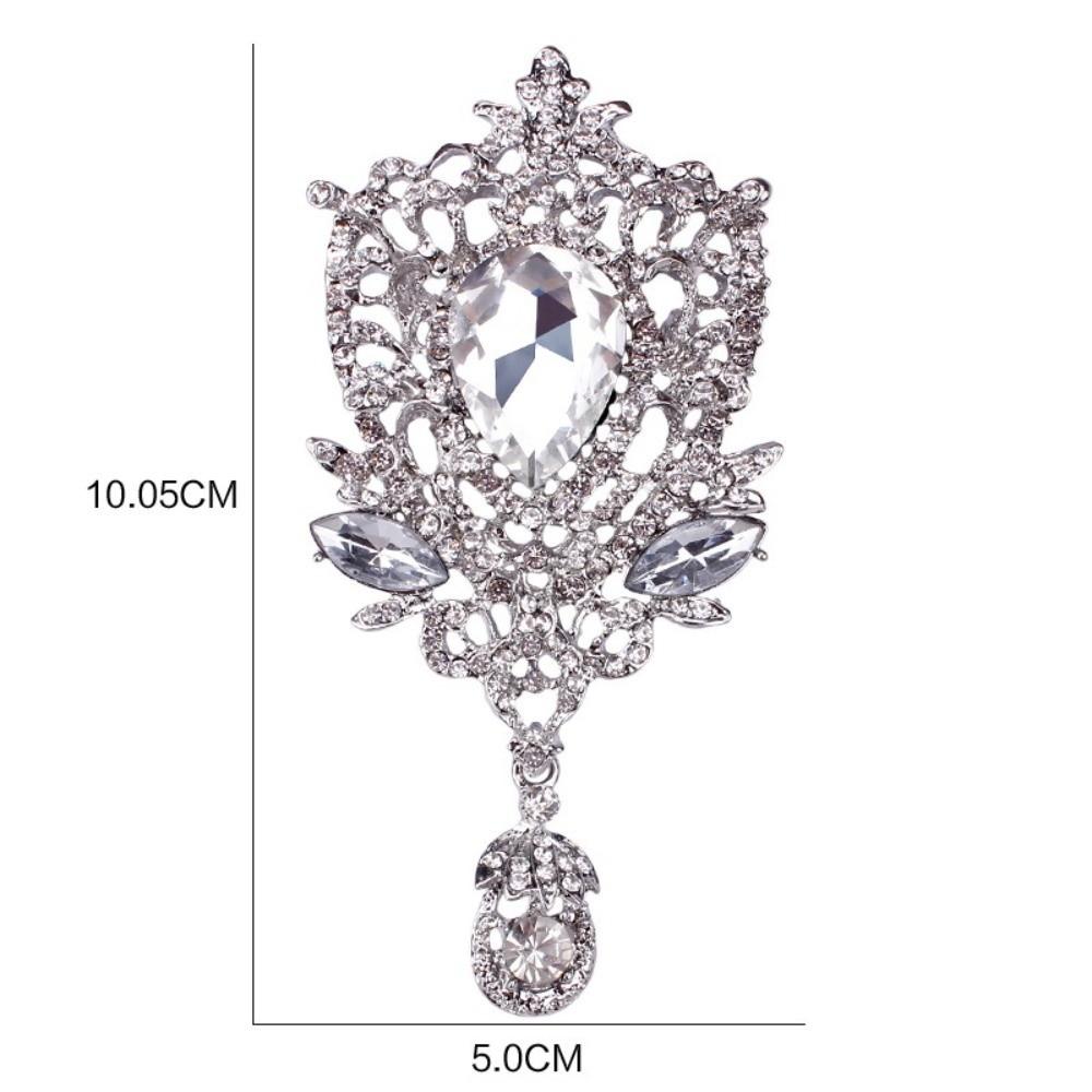 Retro Style Crystal Brooch Shining Pearl Brooch Elegant Rhinestone Lapel Pin  Women s Fashion C-Silver