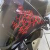 Motorradaufkleber HAHAHA Motorradhelm Autoaufkleber Moto Auto Aufkleber Lustig Vinyl Auf Auto Styling 13.1X14cm