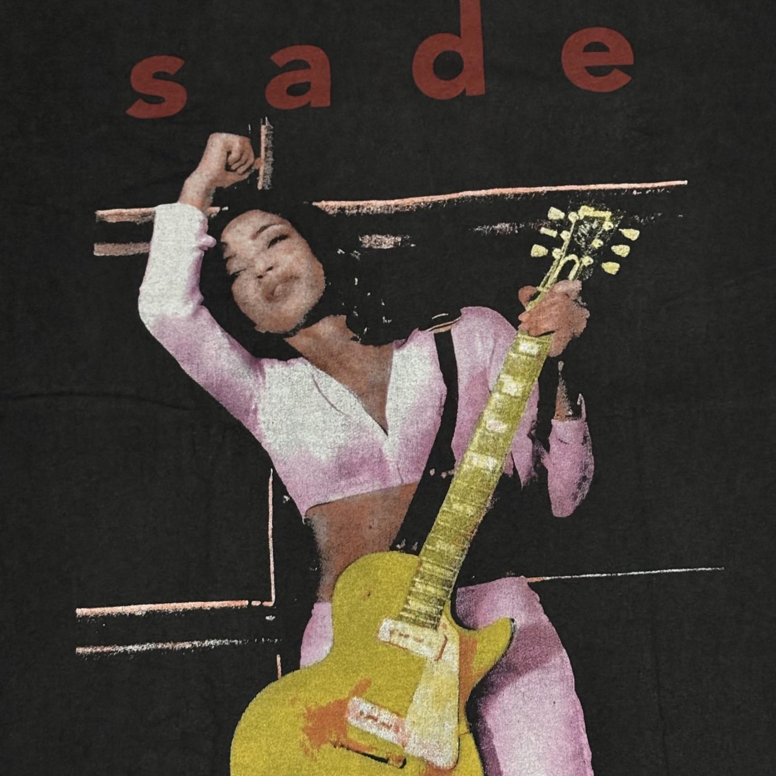 SADE Summer Deluxe 80-е Винтаж Тур Концерт Группа Размер L Однострочный шов Футболка РЕПРИНТ L