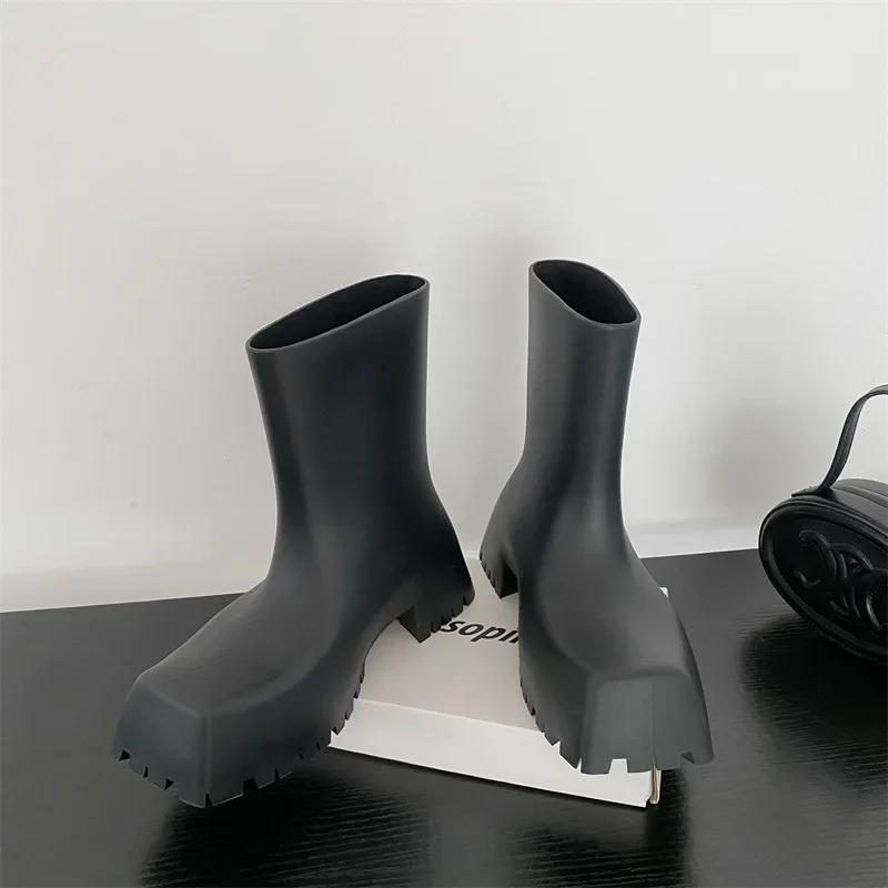 Luxury Women Boots Designer Boots Waterproof Non-slip Short Boot Square Toe Soft Leather Comfy Women Platform Rain Boots