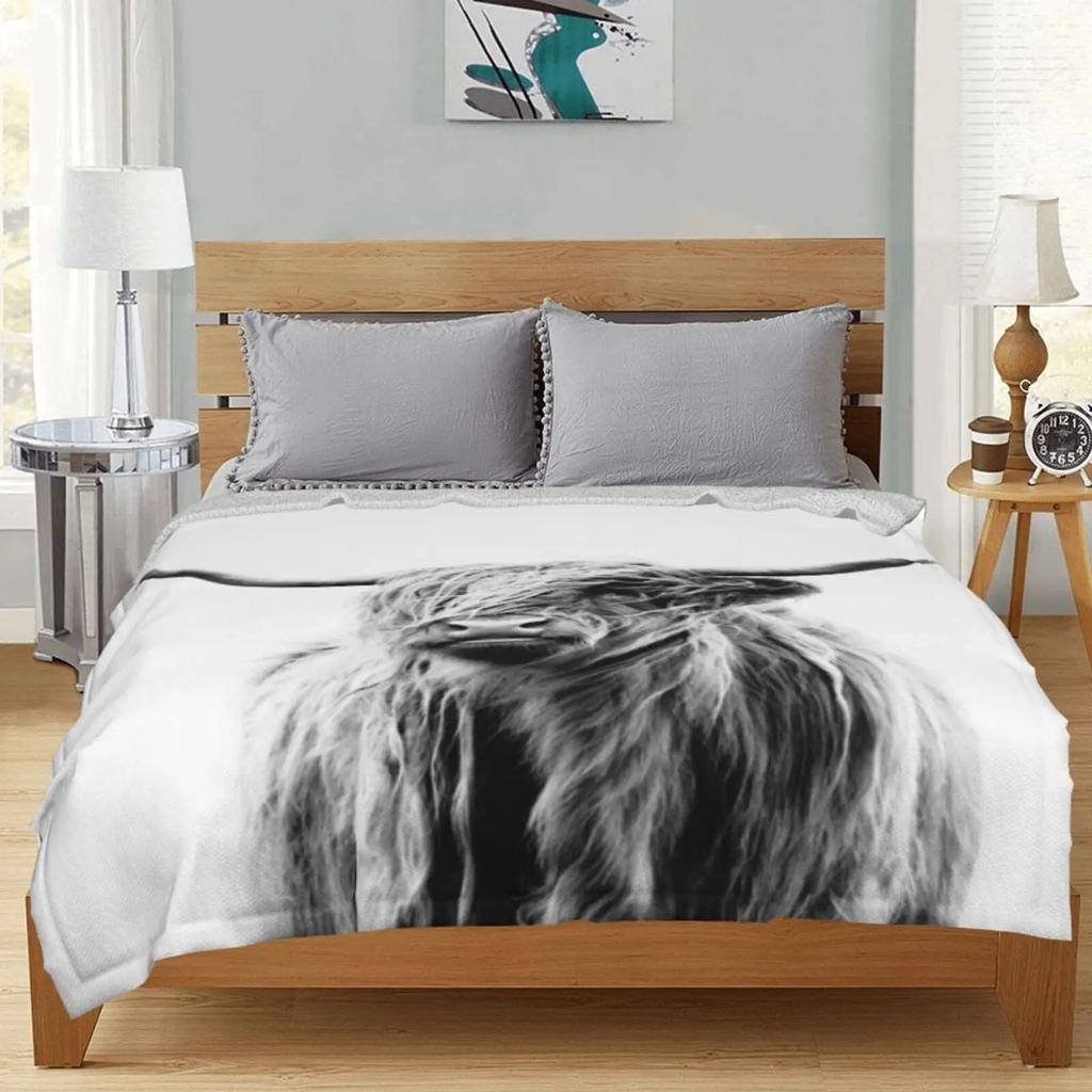 Highland Cow Blanket Animal Bedding Throw Soft Cozy Fleece Plush Size for Couch Bed Sofa Travelling Camping