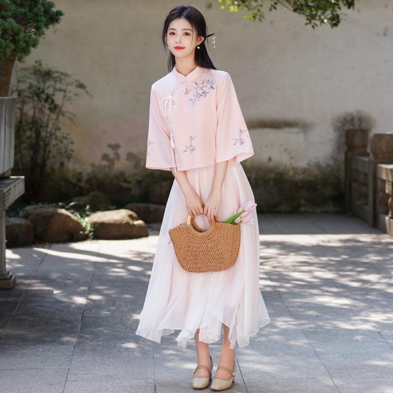 Costum Tang Retro Chinezesc Brodat și Set Top Cheongsam Inspirat de Hanfu pentru Femei