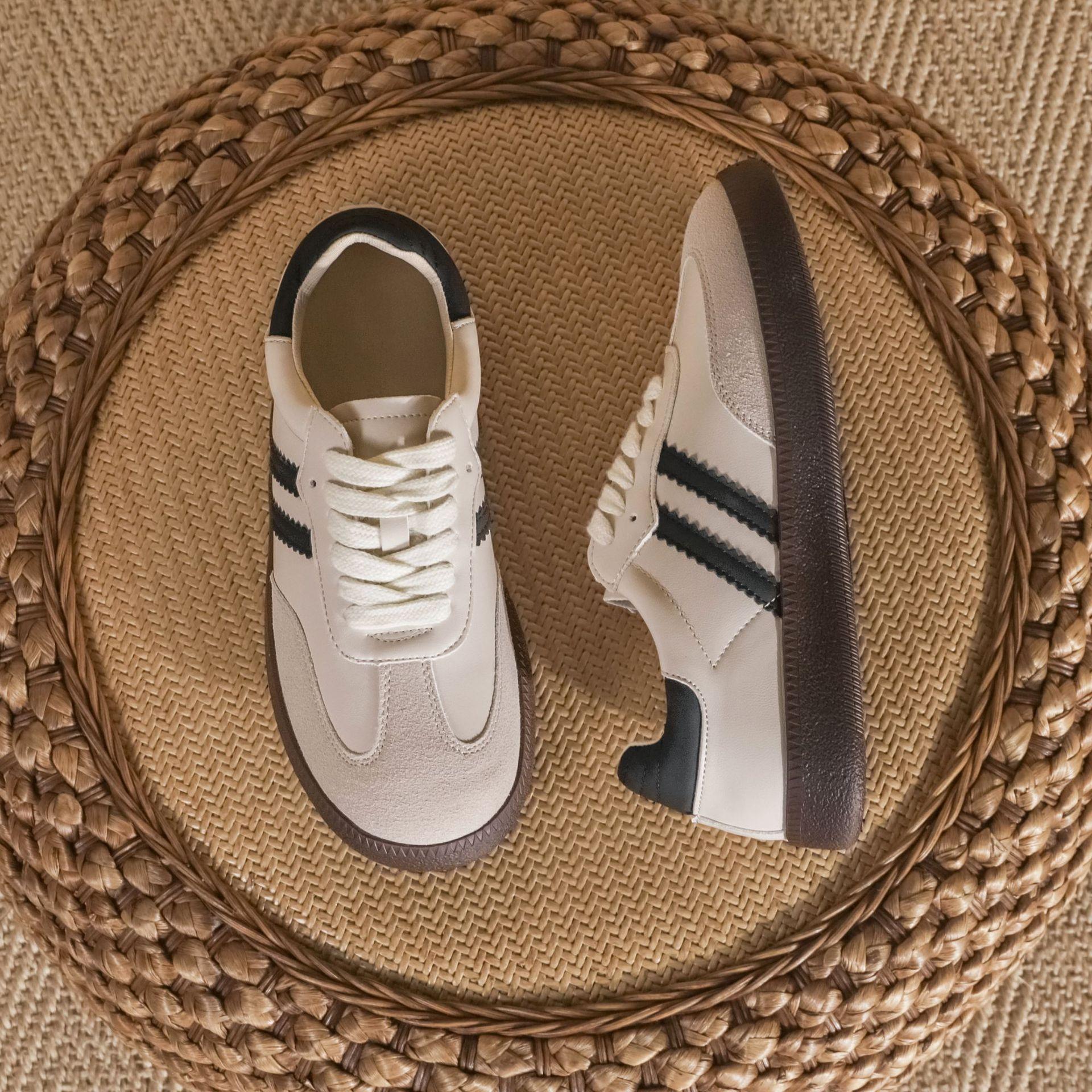 

Grape Mom 2025 autumn new fashion casual moral training shoes thick sole comfortable soft sole not tired foot Forrest Gump casual shoes 35