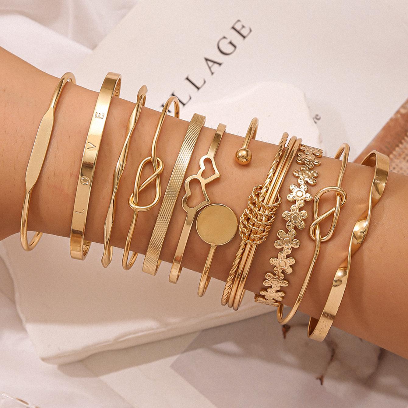 Hot-selling flowers, love multi-shape multi-layer opener bracelet set, personalized exaggerated style bracelet