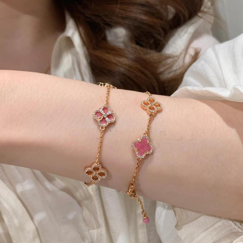 Vintage Medieval Rose Pink Flower Seiko Flash Diamond Clover Bracelet Necklace Stud Earrings Dopamine Vintage Set