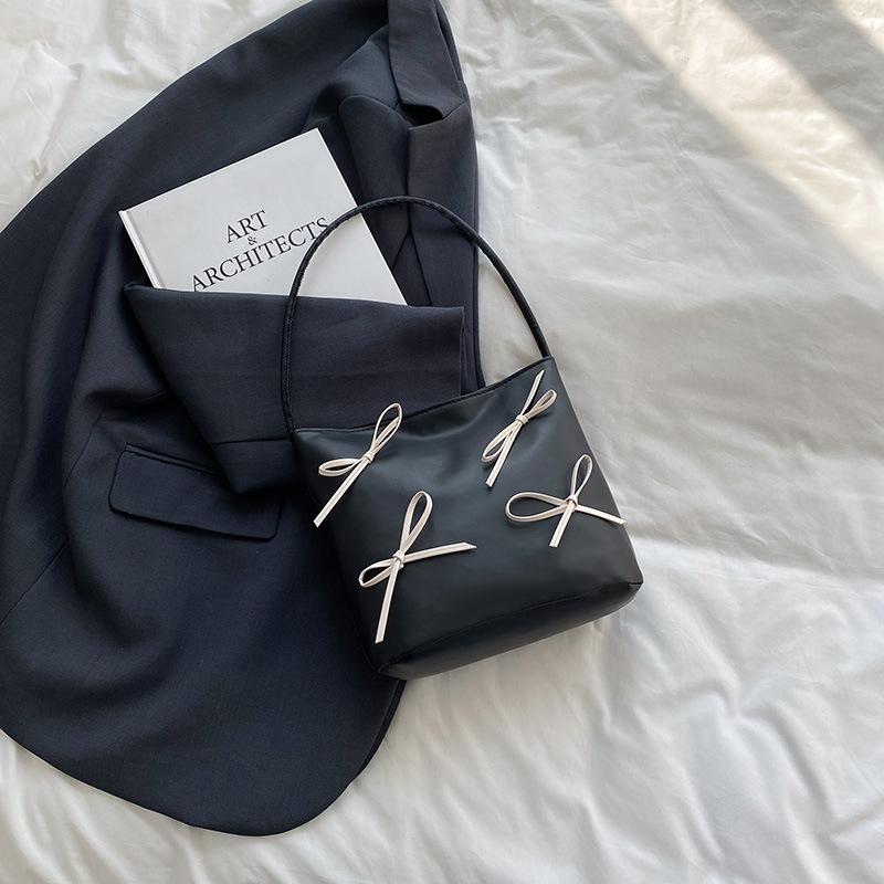 

Женская сумка в стиле балета, новинка 2025 года, модная сумка через плечо, сумка-ведро премиум-класса чёрный