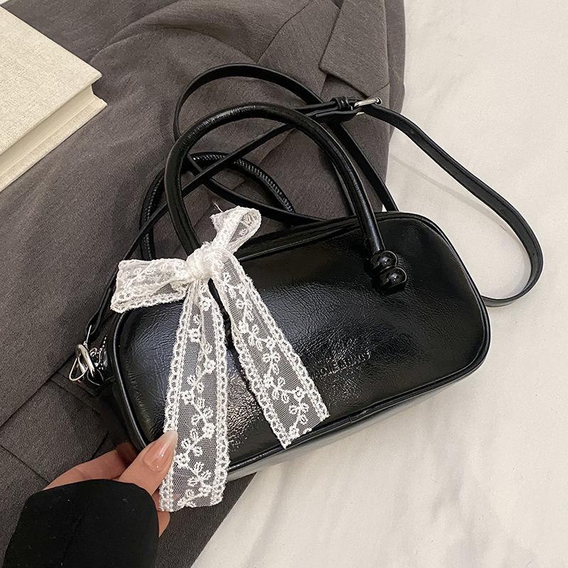 

Популярная нишевая простая сумка-боулинг в милом стиле, портативная, повседневная, универсальная, с темпераментом, для поездок на работу, сумка-мессенджер, женская