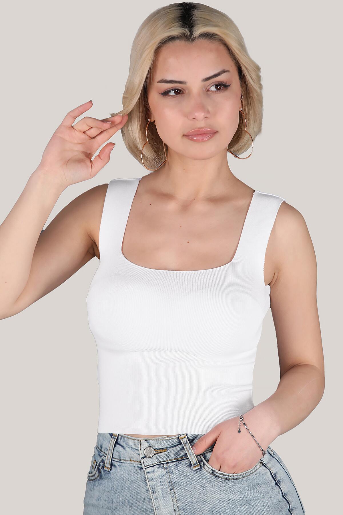 

Women s Cross Back Crop Blouse